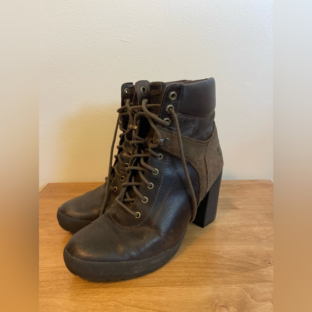 Timberland camdale field boots size 8.5